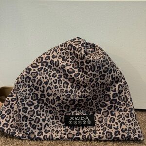 Skida Leopard Womens Nordic Beanie
